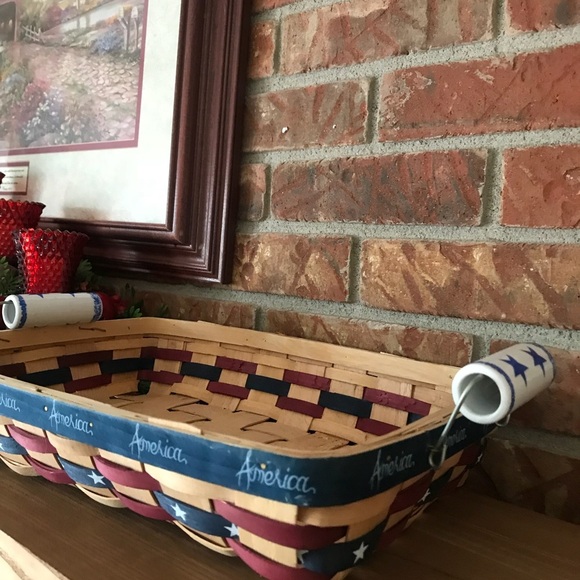 Rare Vintage Patriotic America Hand Woven Basket - Picture 8 of 9